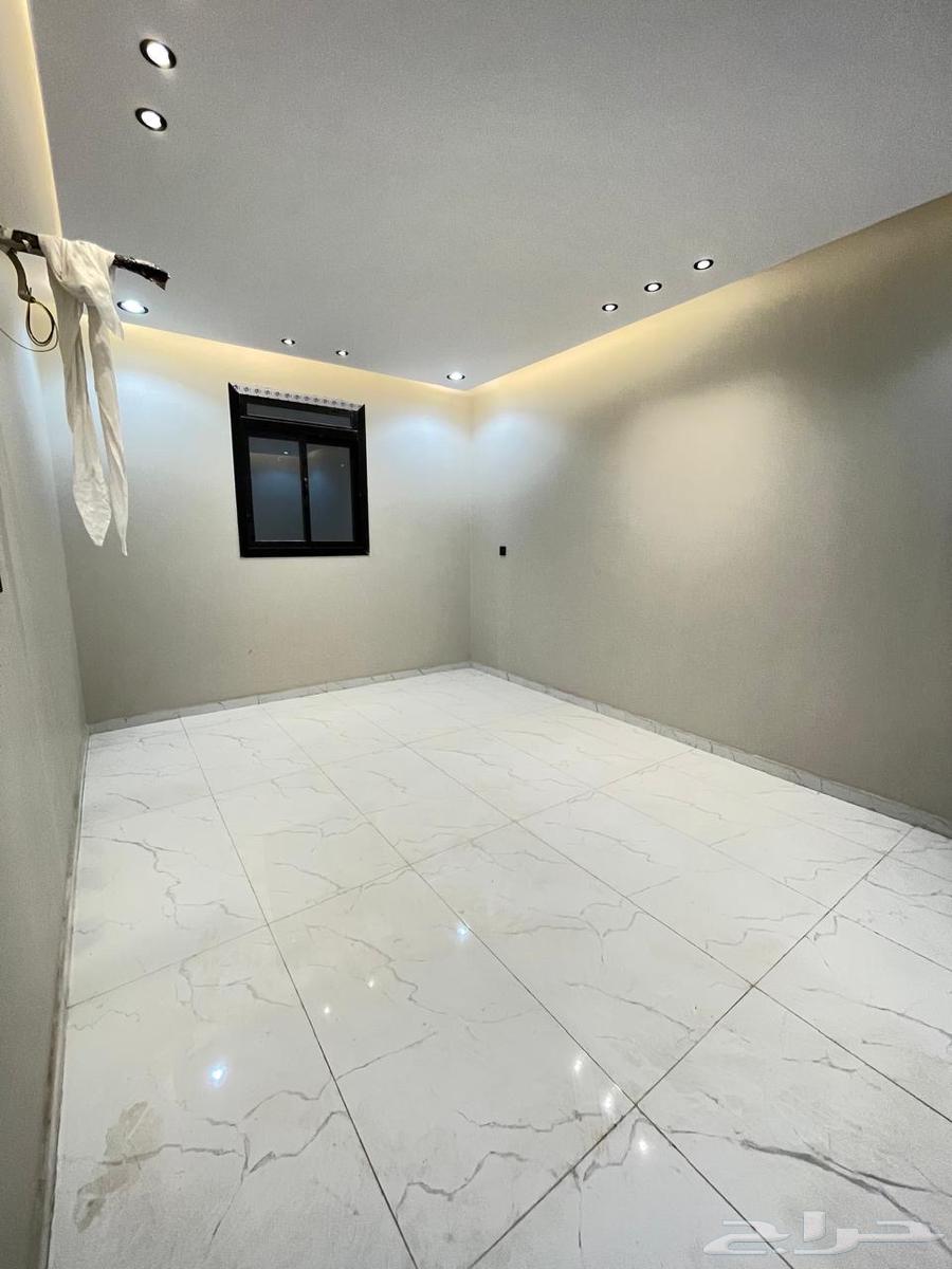 6 bedroom villa in Al Umrah Al Jadidah 8