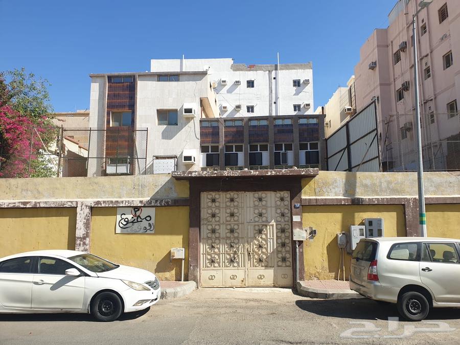 فيلا 12 غرف في الزاهر 3