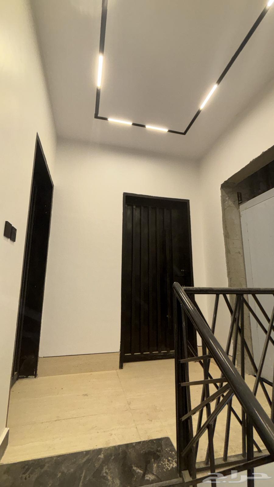 شقة  في الرمال 1