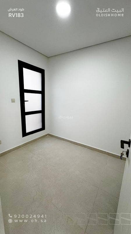 4 bedroom villa in King Khalid International Airport, Riyadh 7