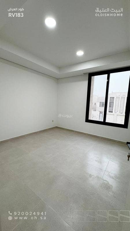 4 bedroom villa in King Khalid International Airport, Riyadh 15
