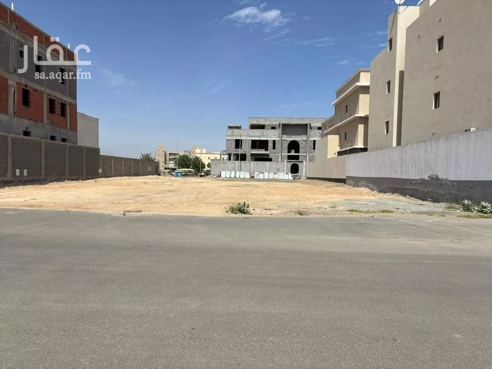 900 sqm land in Al Shiraa 2