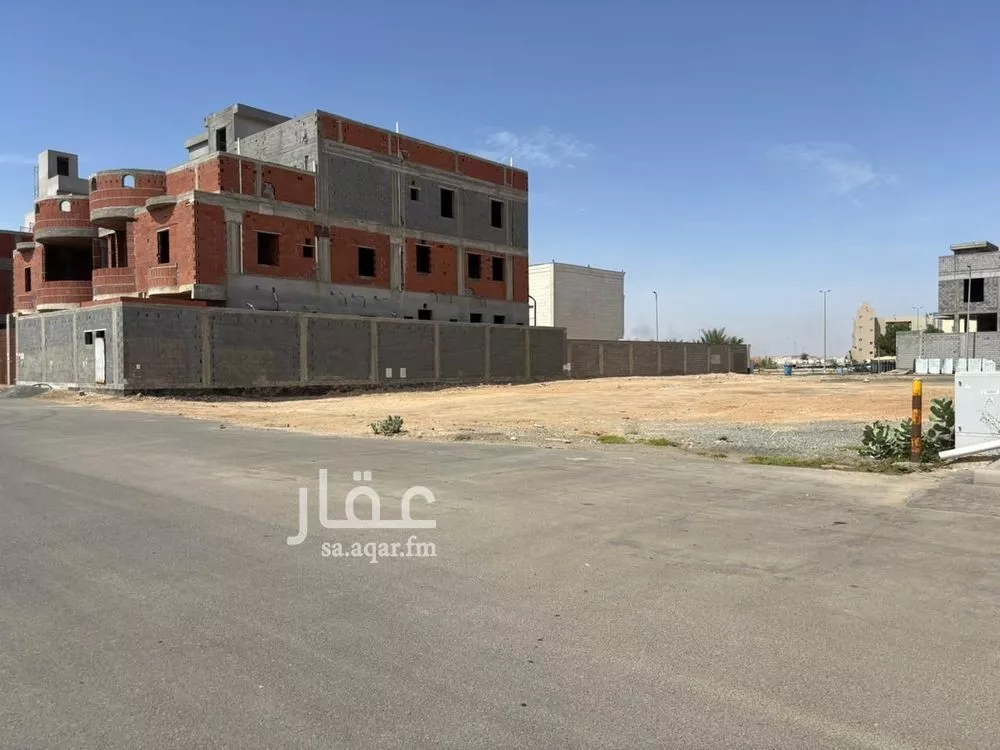 900 sqm land in Al Shiraa 5