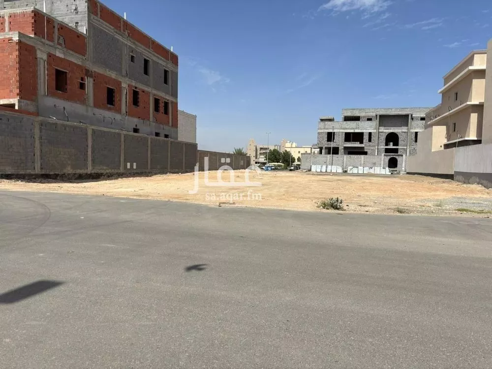 900 sqm land in Al Shiraa 7