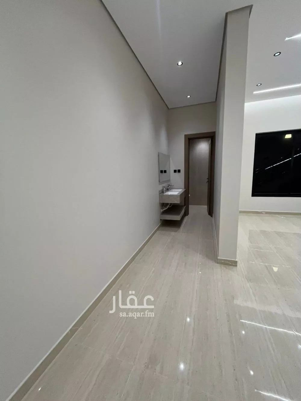 5 bedroom villa in Al Hazm 11
