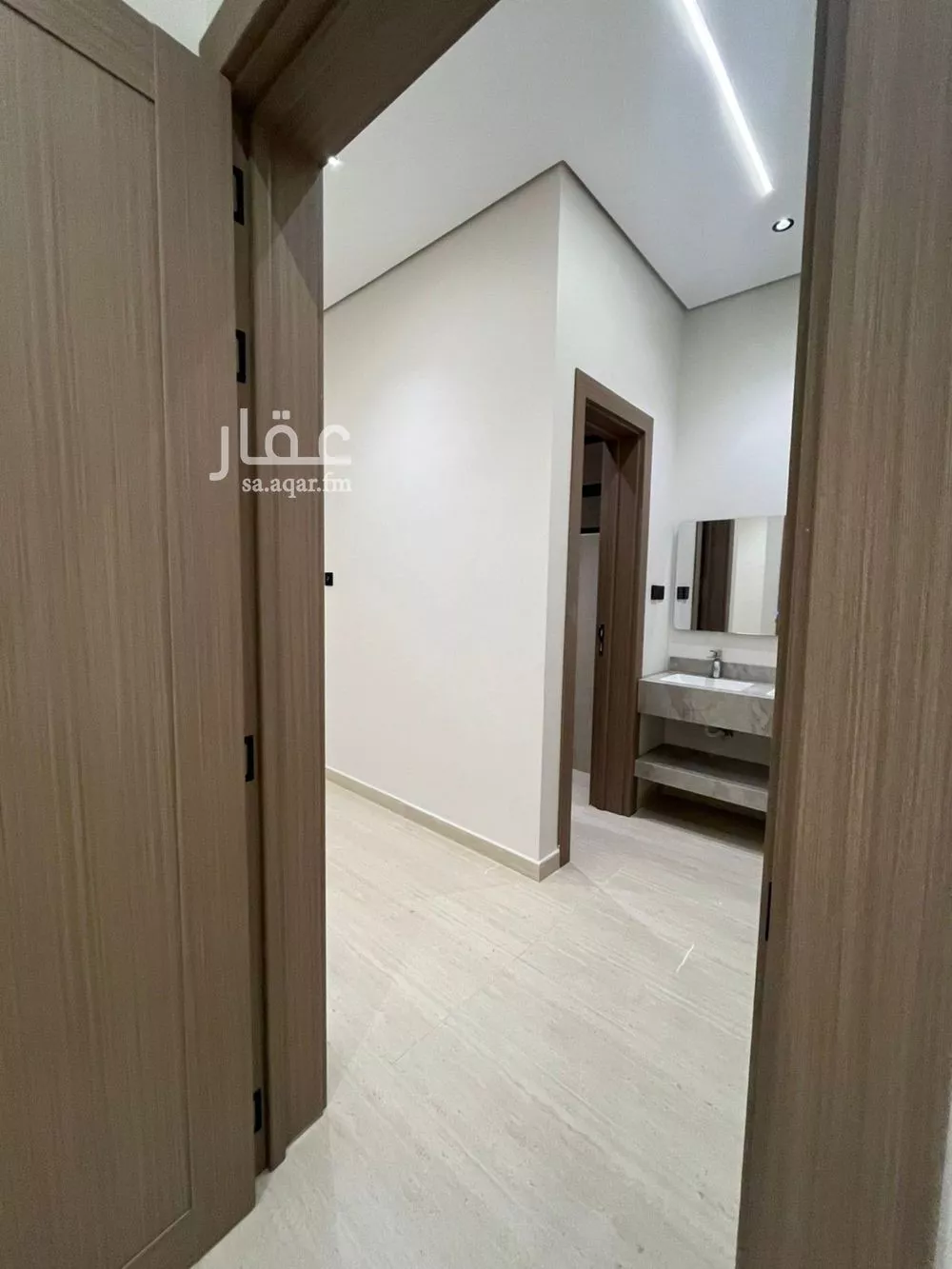 5 bedroom villa in Al Hazm 14