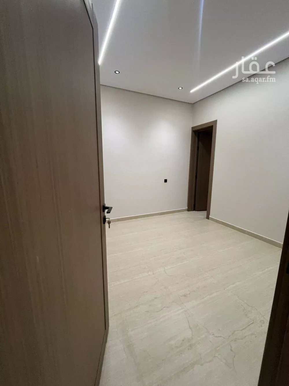 5 bedroom villa in Al Hazm 17