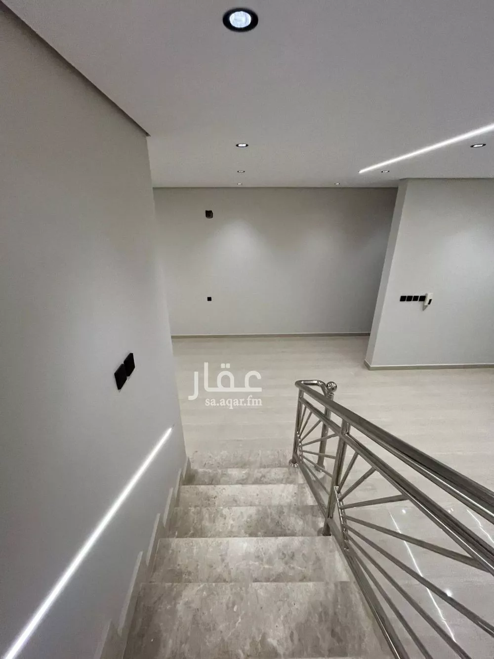 5 bedroom villa in Al Hazm 23