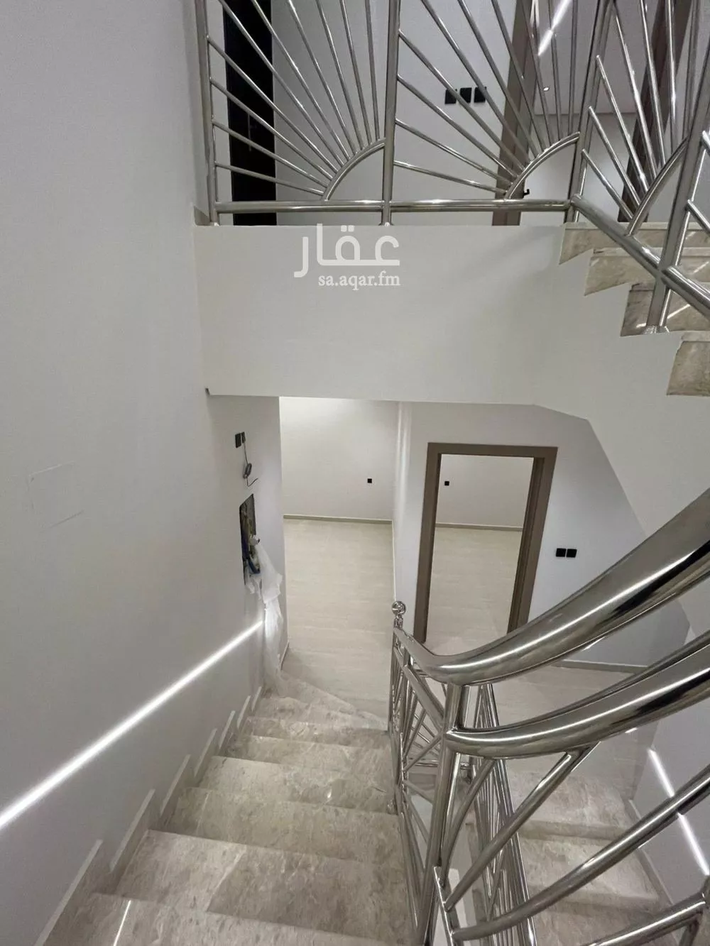 5 bedroom villa in Al Hazm 5