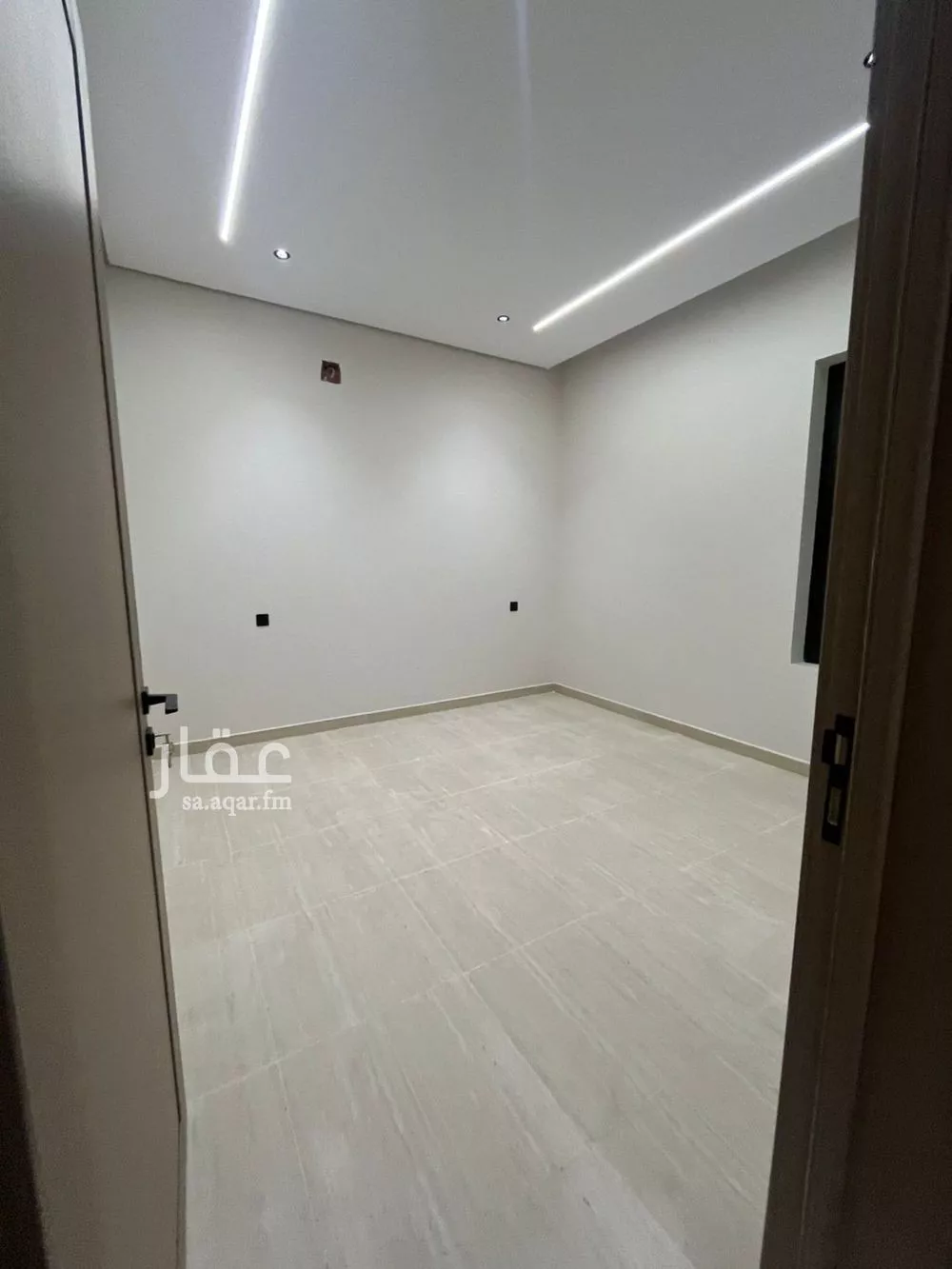 5 bedroom villa in Al Hazm 10