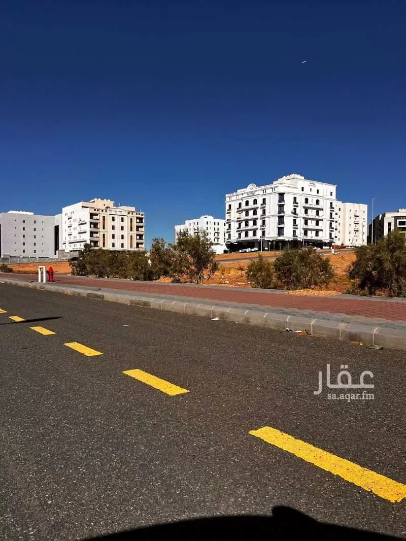 أرض 900 م² في طيبة 4