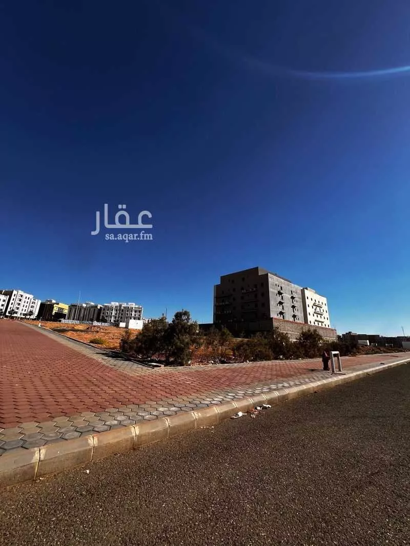 أرض 1073 م² في طيبة 2