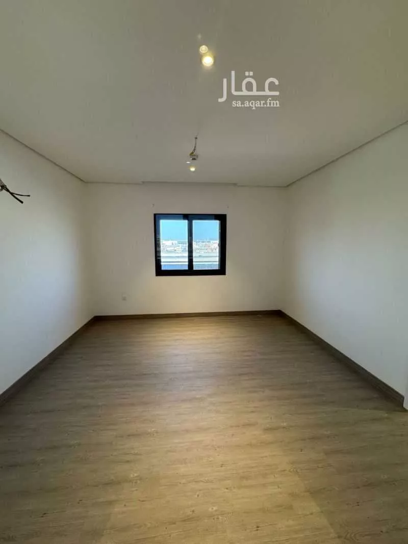 6 bedroom apartment in Al Hamdaniyah 11