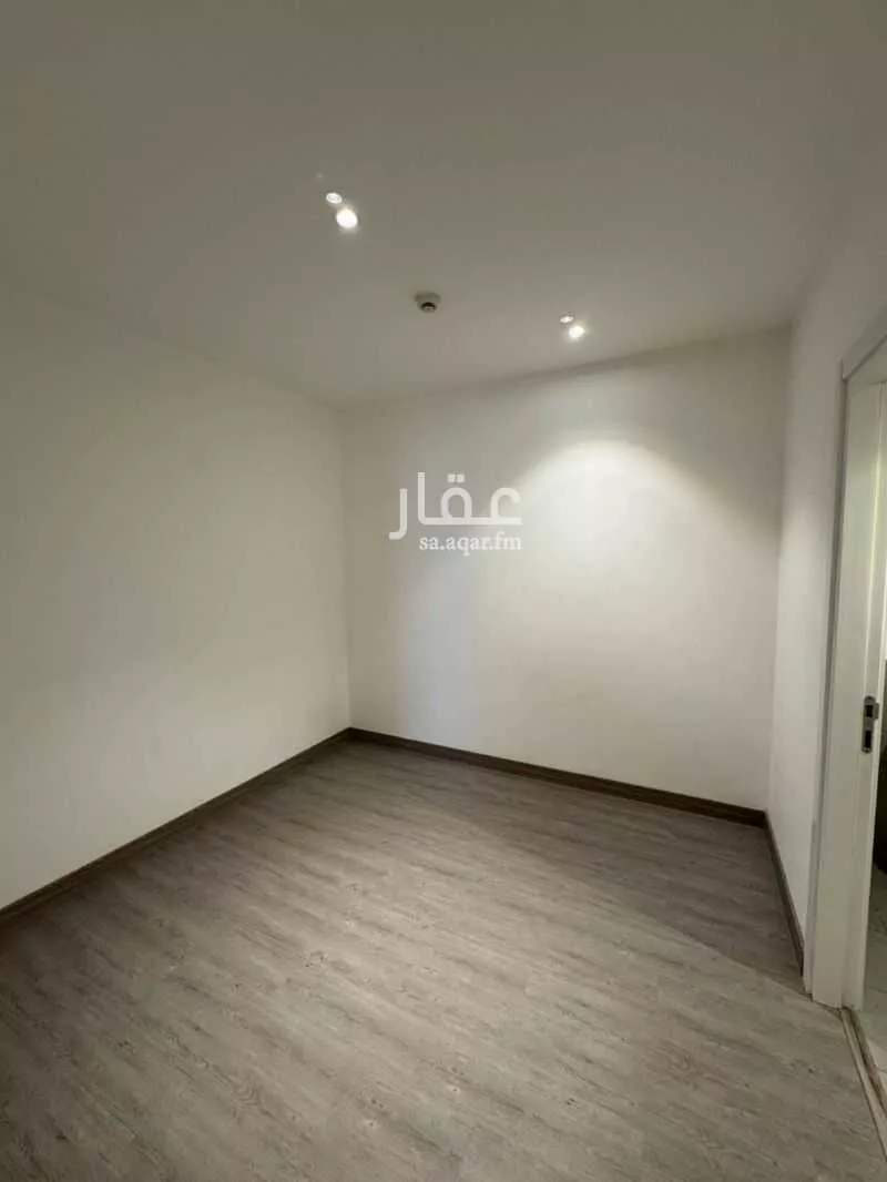 6 bedroom apartment in Al Hamdaniyah 19