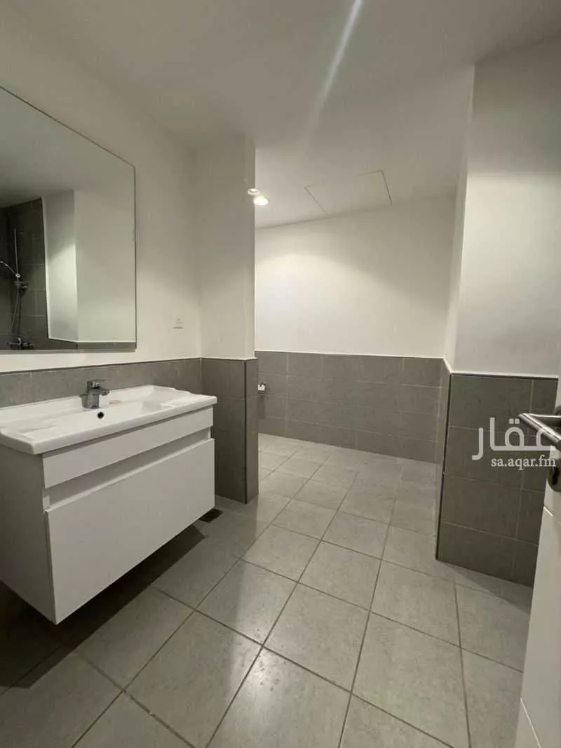 6 bedroom apartment in Al Hamdaniyah 7