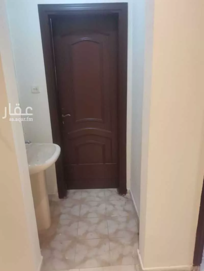 شقة 107 غرف في النزهة 2