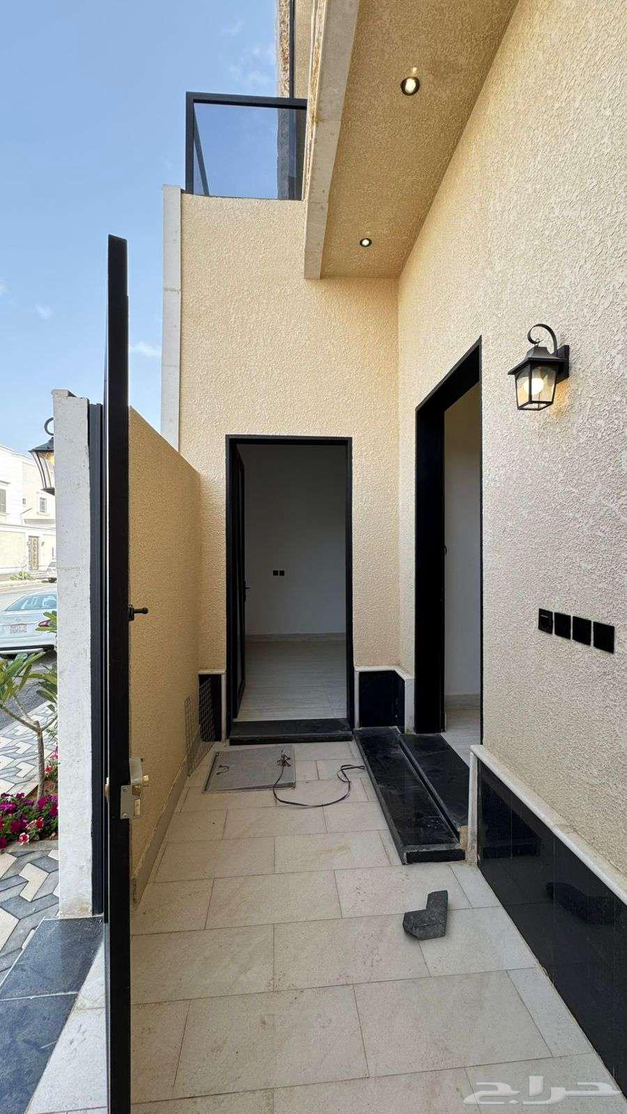 5 bedroom villa in Al Mahdiyyah 3