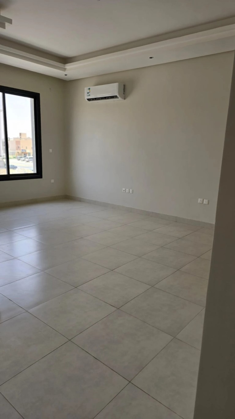 3 bedroom apartment in Al Aridh 6