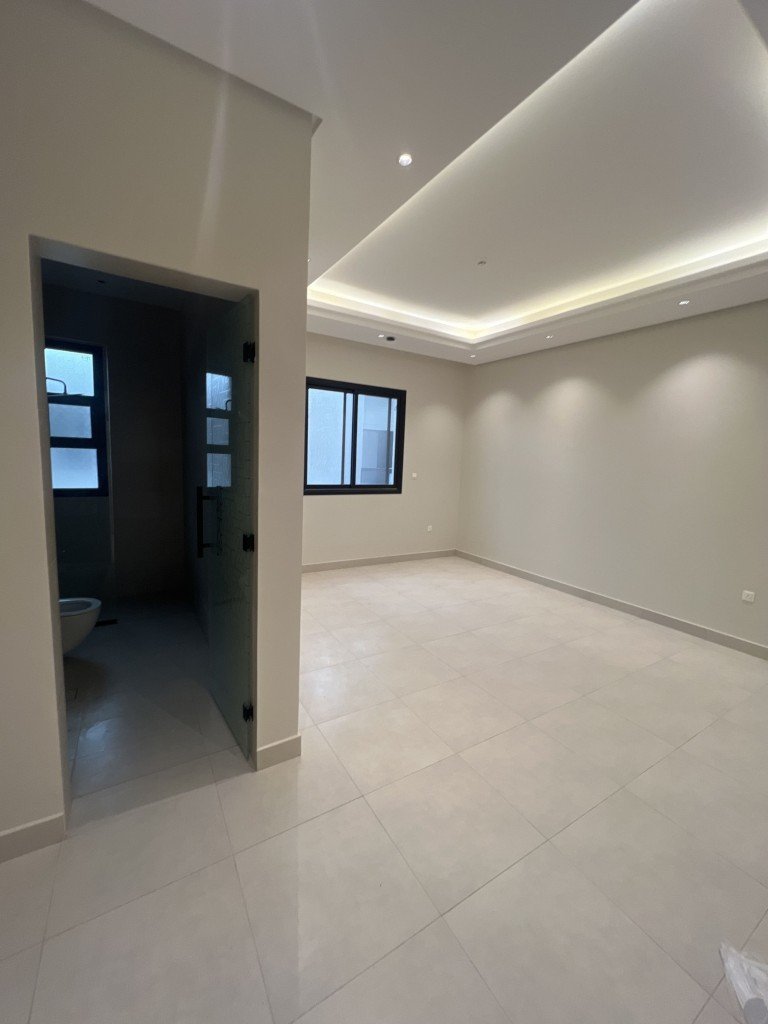 3 bedroom apartment in Al Aridh 4