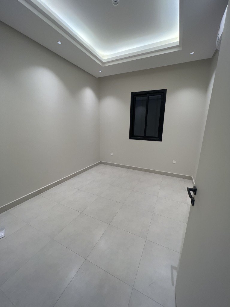 3 bedroom apartment in Al Aridh 5