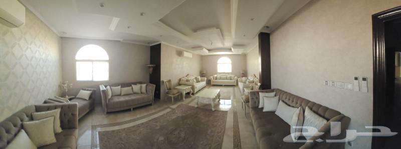 فيلا  في الملك فهد 4