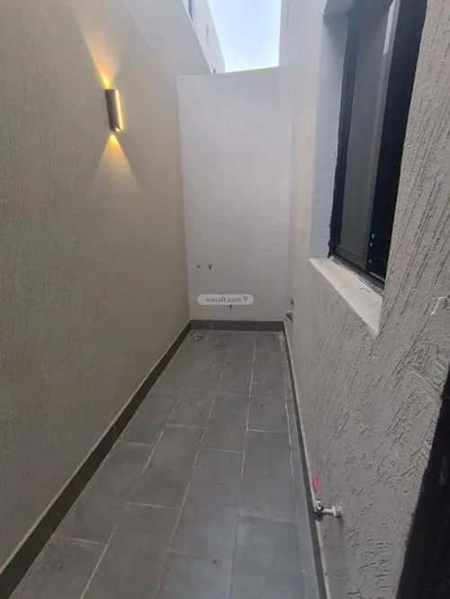 4 bedroom floor in Al Munsiyah 2