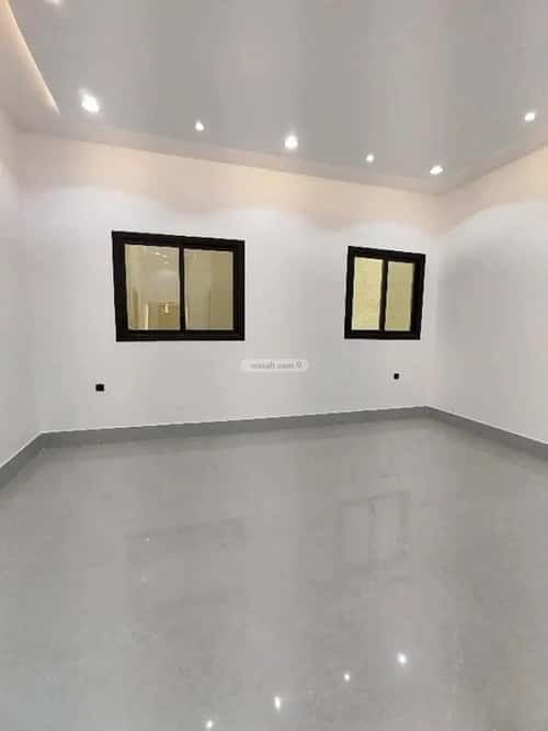 4 bedroom floor in Al Qadisiyah 8