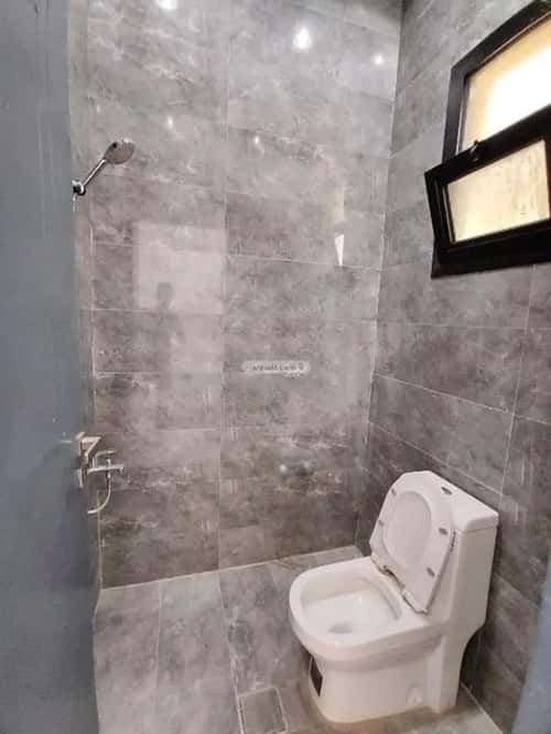 4 bedroom floor in Al Qadisiyah 2
