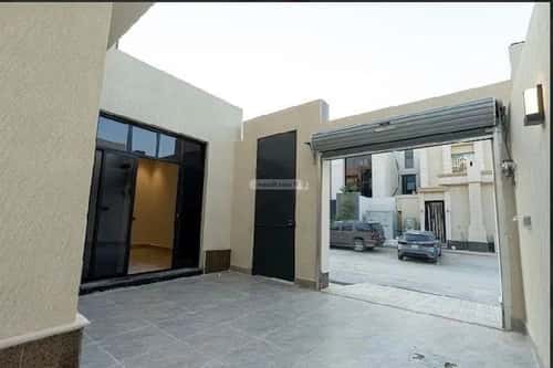 5 bedroom villa in Al Aridh 3