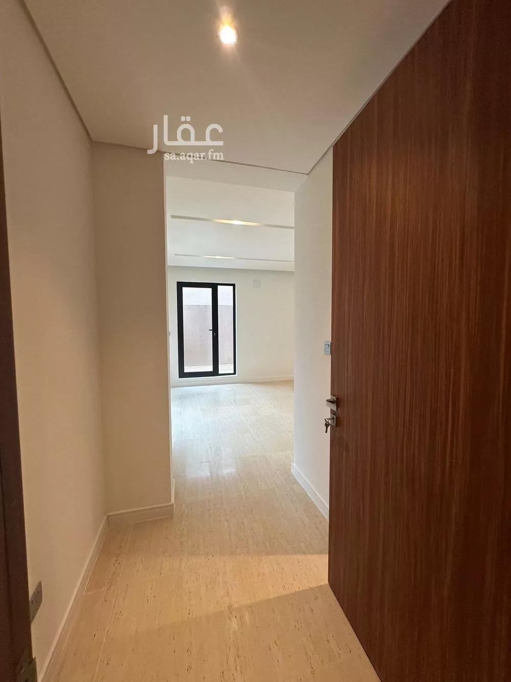 فيلا 5 غرف في العارض 6