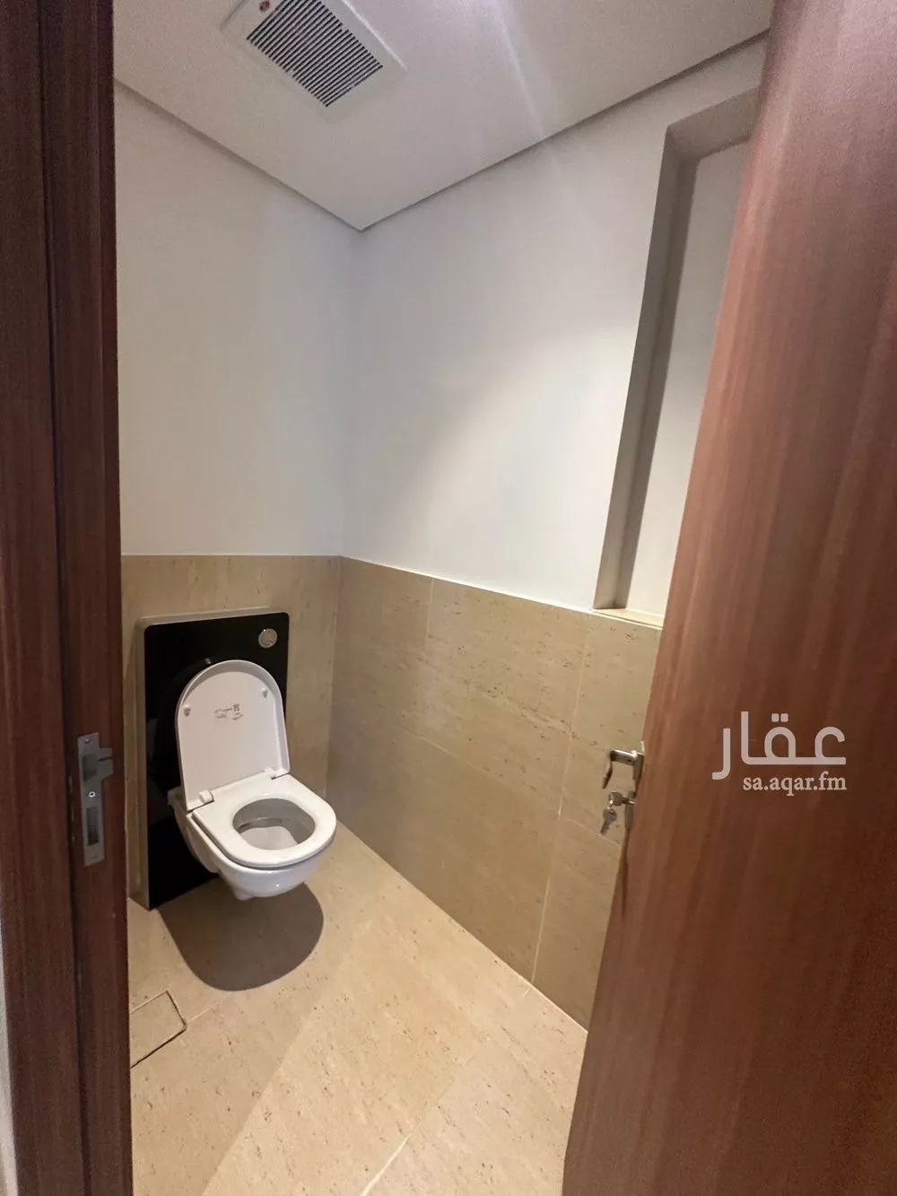 فيلا 5 غرف في العارض 7