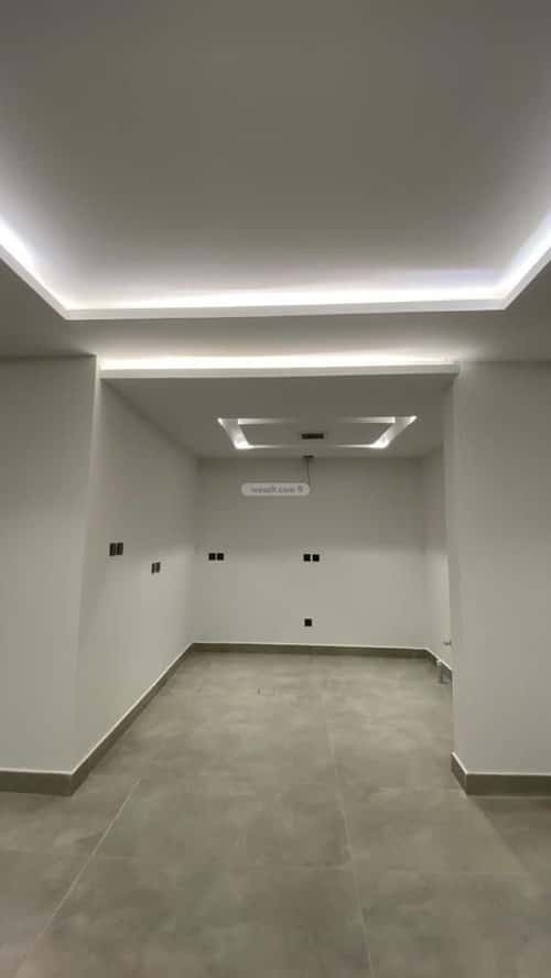 شقة 3 غرف في الملقا 5