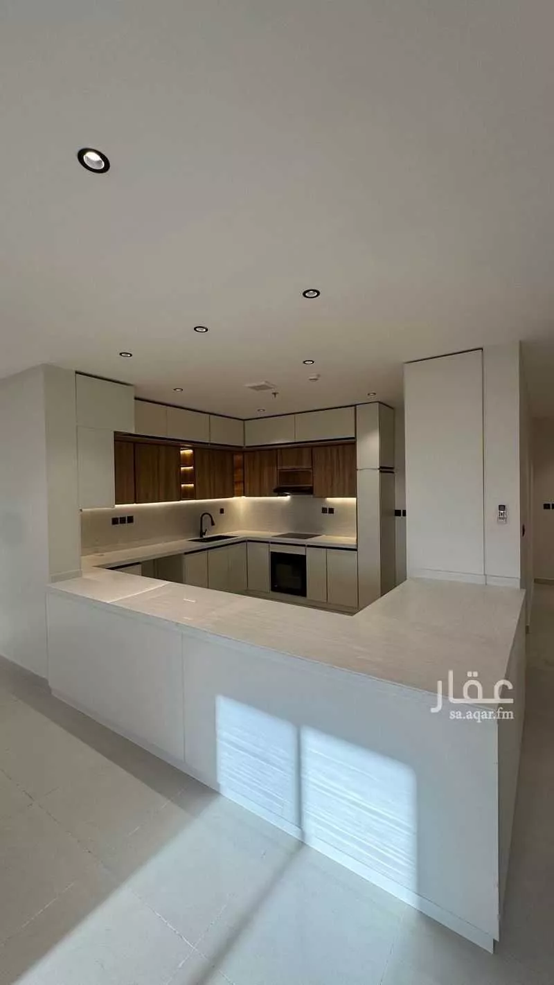 شقة 4 غرف في النزهة 2