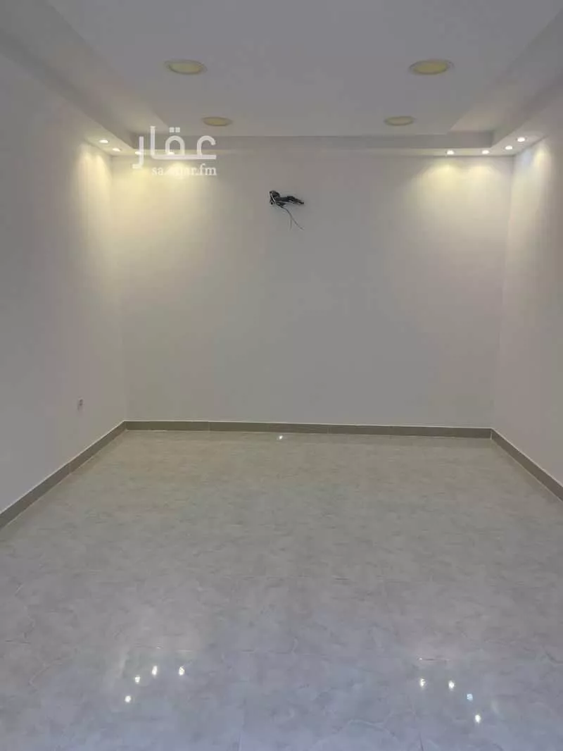 3 bedroom apartment in Al Bashaer, Jeddah 6