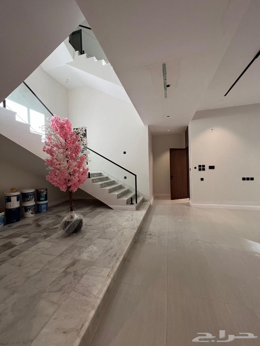 6 bedroom villa in Al Yaqout 10