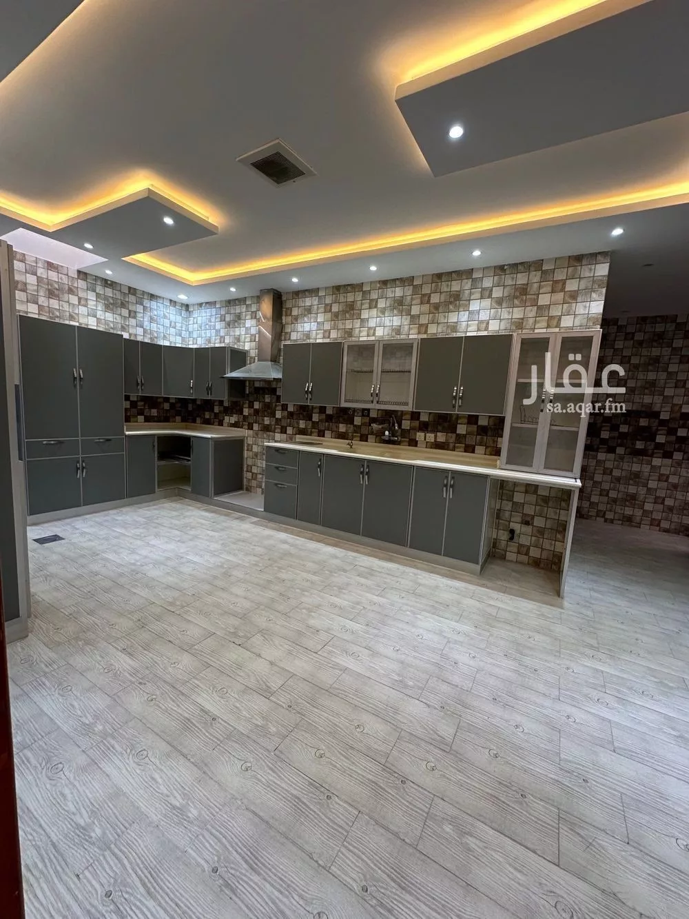 6 bedroom villa in Al Yasmin, Riyadh 9