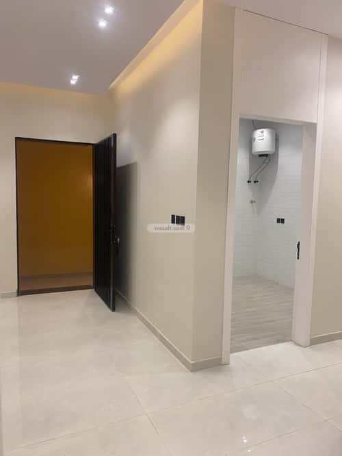 6 bedroom floor in Al Janadriyah 4