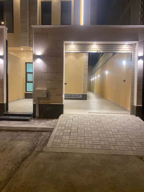 6 bedroom floor in Al Janadriyah 2