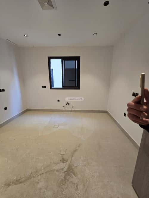 5 bedroom floor in Al Janadriyah 8