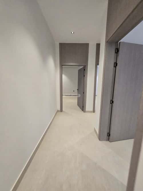 5 bedroom floor in Al Janadriyah 10