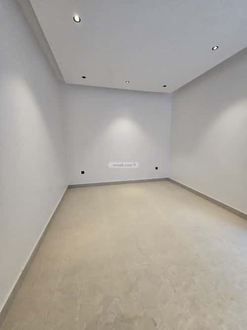 5 bedroom floor in Al Janadriyah 2