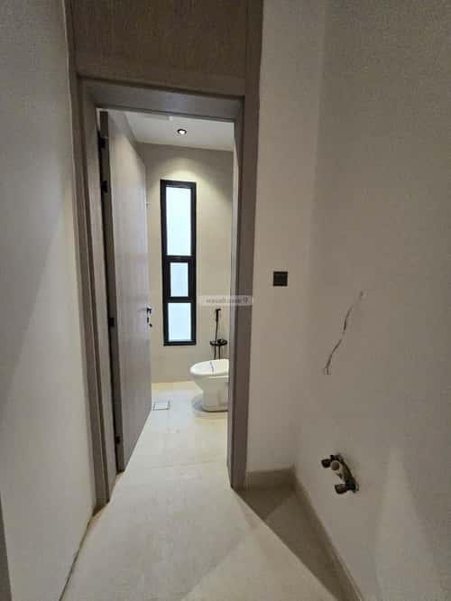 5 bedroom floor in Al Janadriyah 4