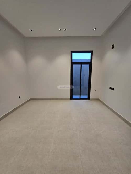 5 bedroom floor in Al Janadriyah 7