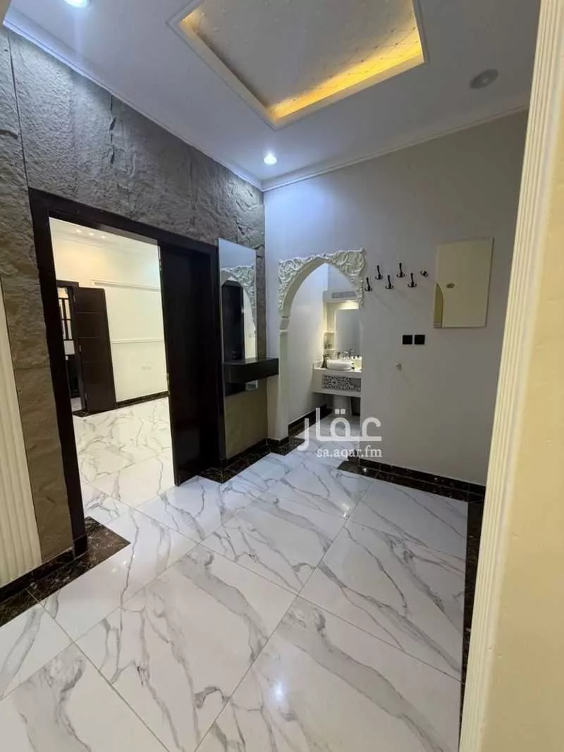 3 bedroom villa in Al Mahdiyyah, Riyadh 14