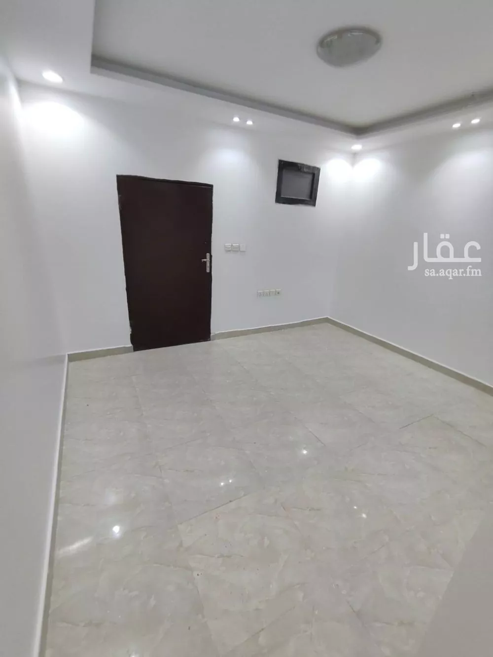 شقة 1 غرف في العارض 6
