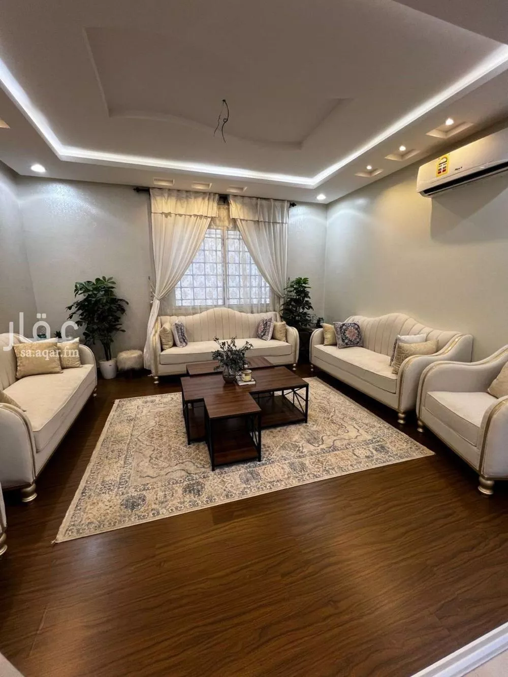 فيلا 10 غرف في العارض 4