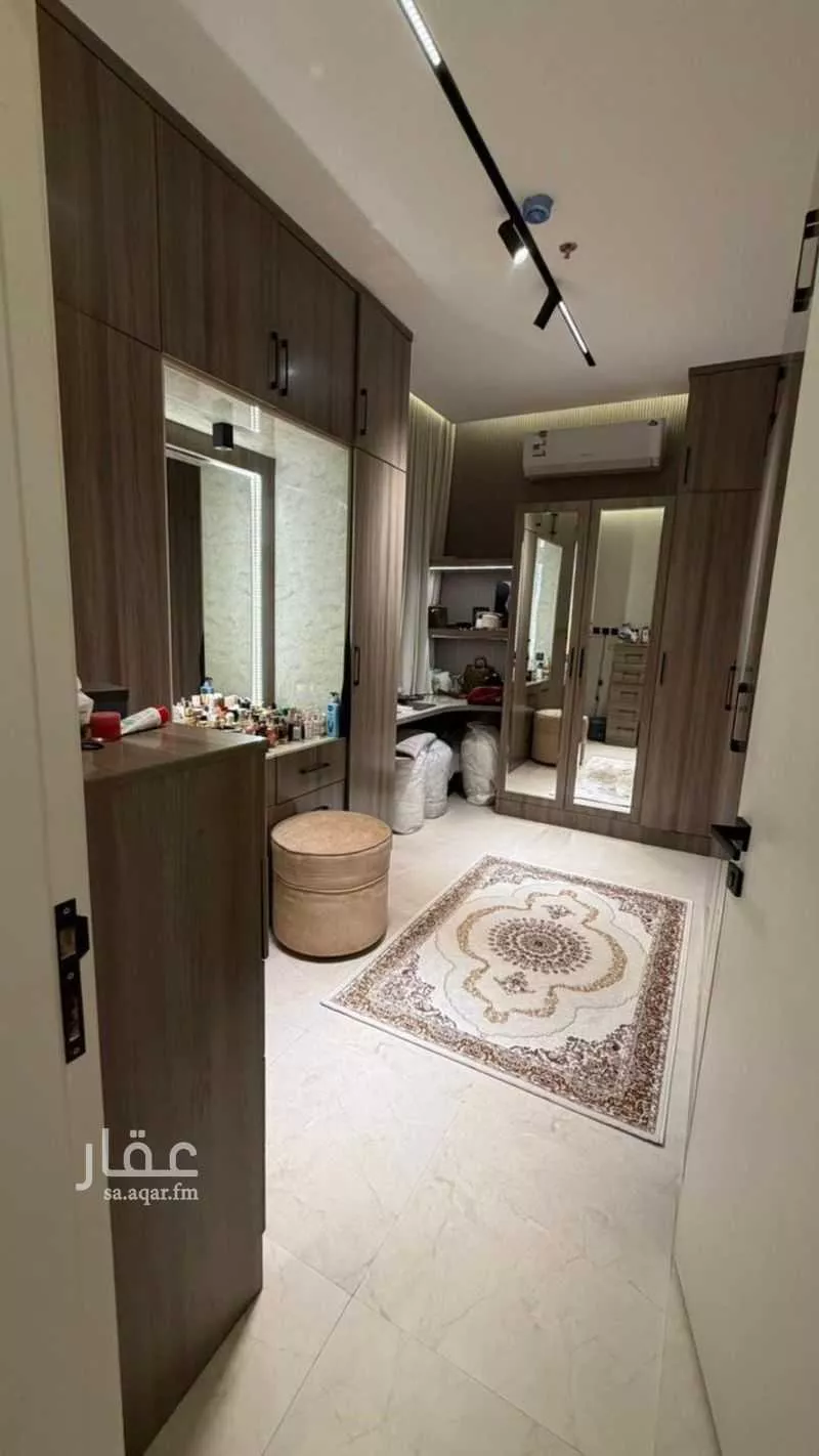 3 bedroom apartment in Al Mughrizat 4