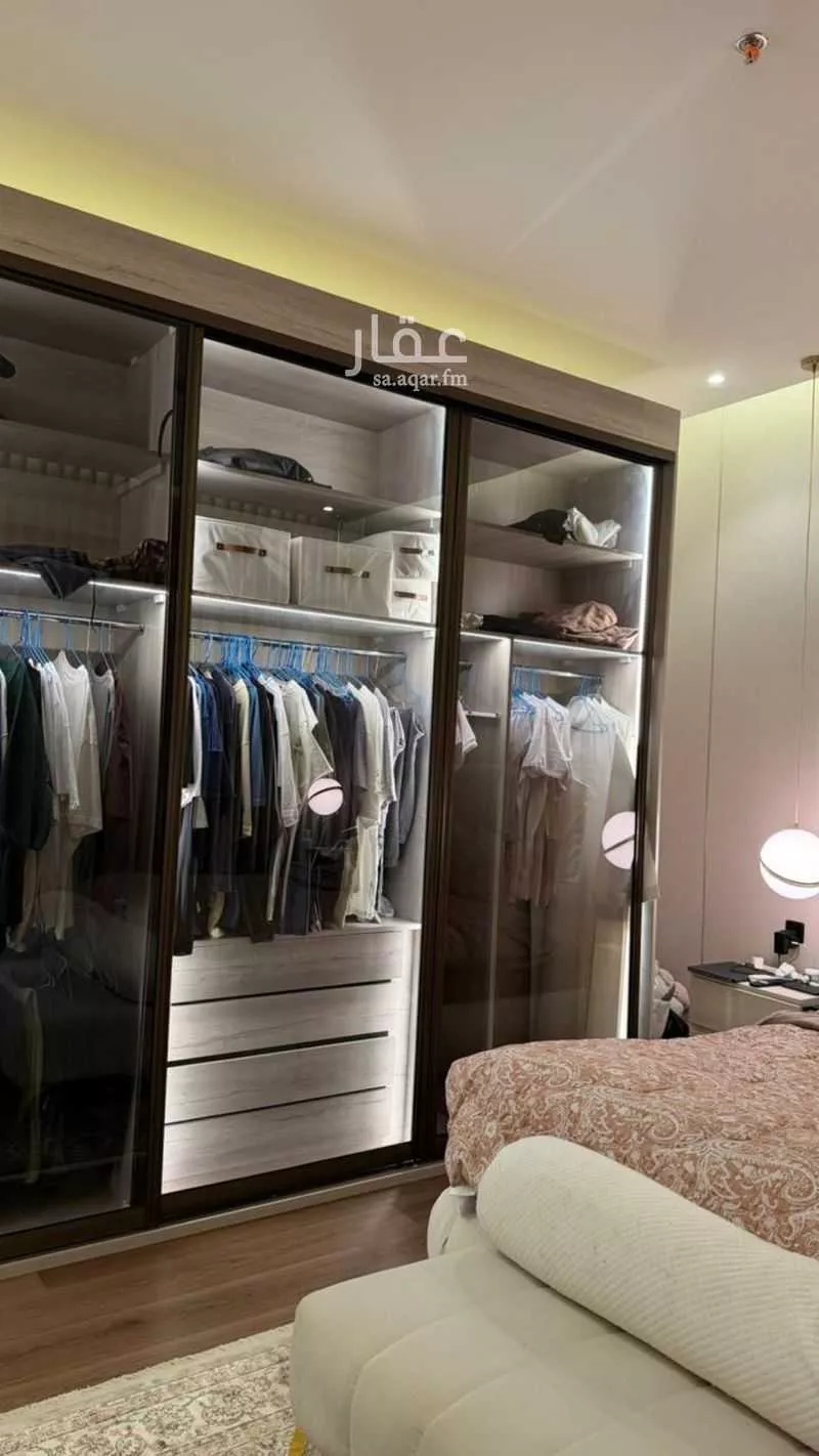 3 bedroom apartment in Al Mughrizat 9
