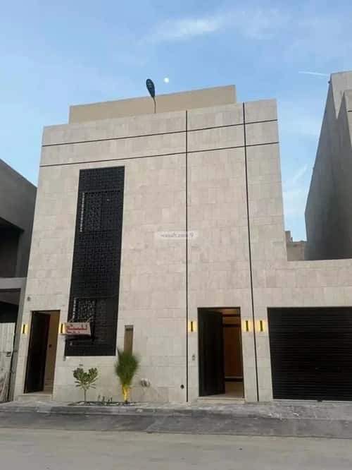 5 bedroom villa in Al Mahdiyyah 2