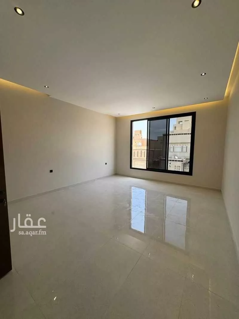 7 bedroom villa in Dhahrat Namar 11